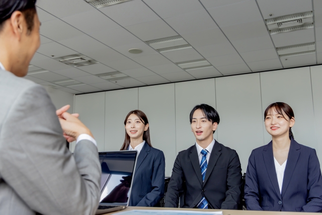 グループ面接　集団面接